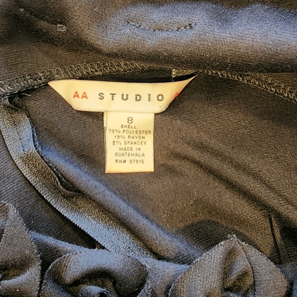 Dress - Picture 5 of 5